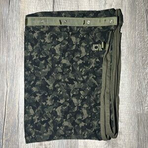 Lululemon Vinyasa Scarf - Green Camo, Versatile Snap Wrap